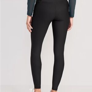 Old Navy TWO PAIRS Go Dry High-Rise Black Performance Leggings L